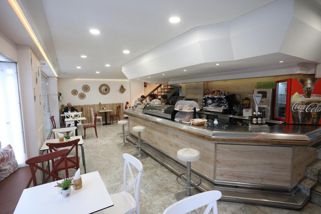 Hotel Cervantes อาลิกันเต ภายนอก รูปภาพ