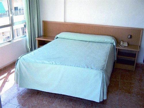 Hotel Cervantes อาลิกันเต ภายนอก รูปภาพ